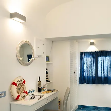 アパート Scirocco - Amazing Flat With Terrace In The Center *