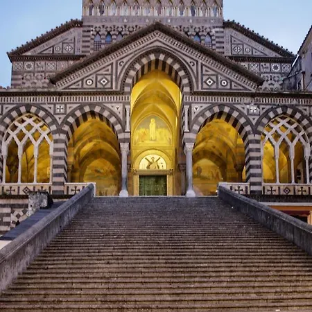 Scirocco - Amazing With Terrace In Center Амальфи