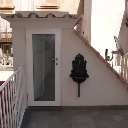 Scirocco - Amazing With Terrace In Center Apartment