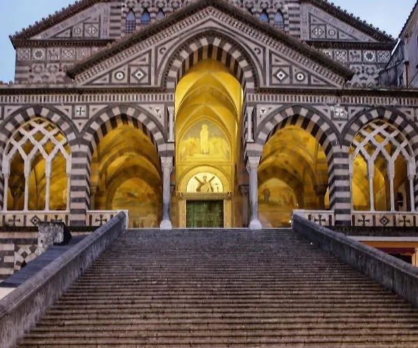 Scirocco - Amazing With Terrace In Center Amalfi