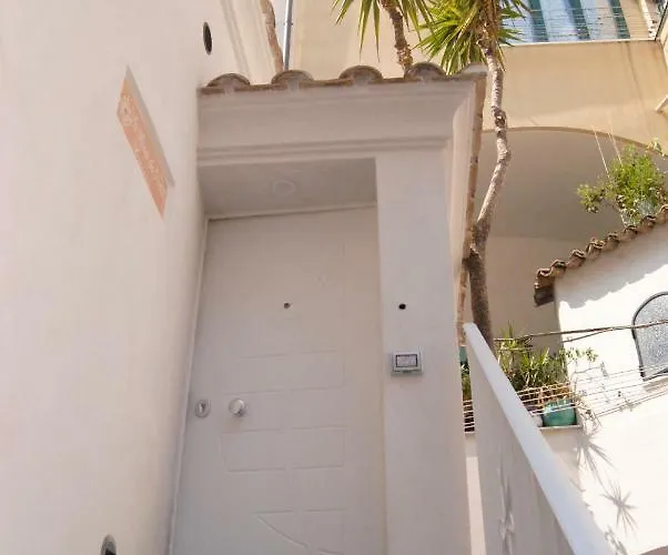 Scirocco - Amazing With Terrace In Center * Amalfi