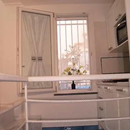 Scirocco - Amazing With Terrace In Center Daire